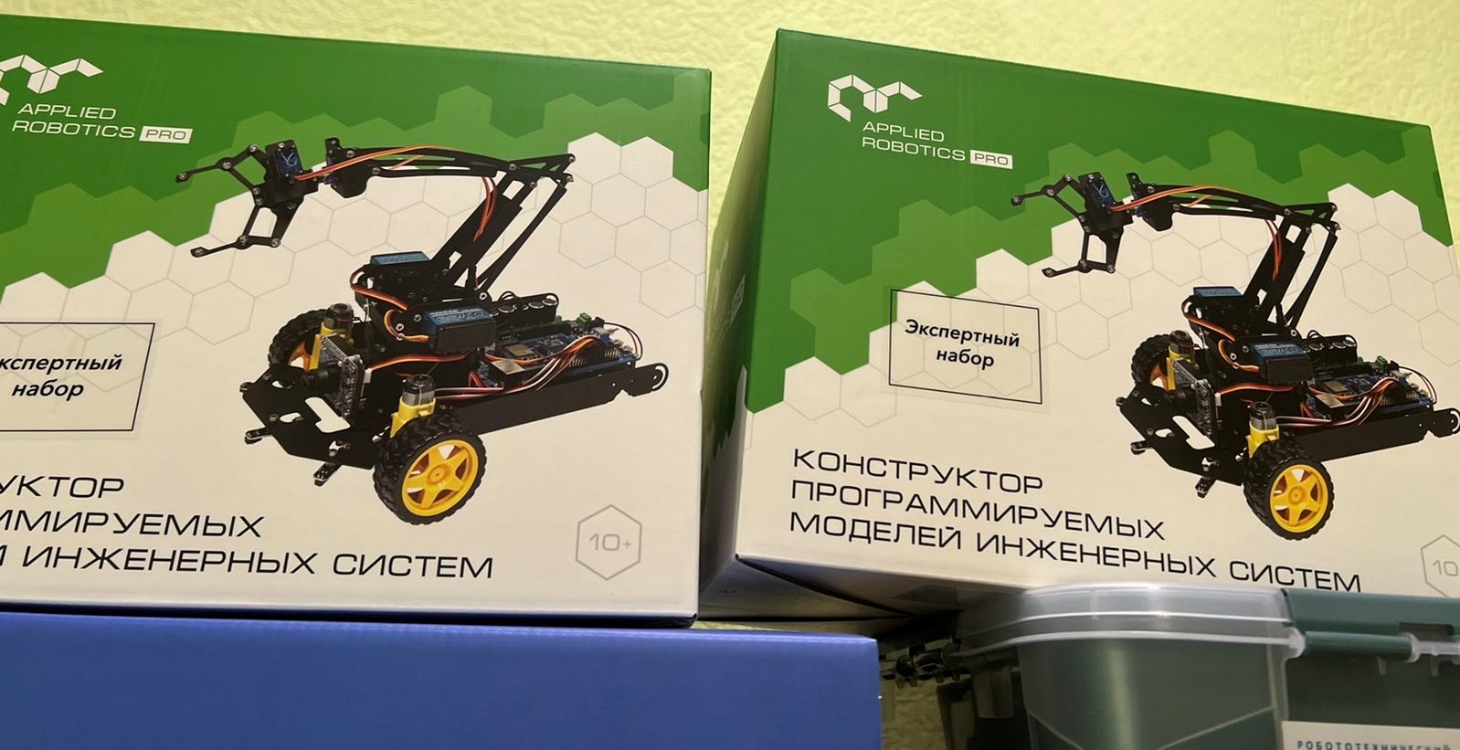 Собираем роботов